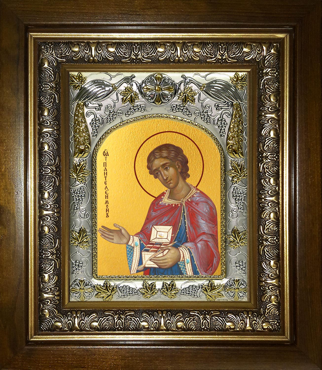 Икона освященная "Пантелеймон великомученик и целитель", в киоте 20x24 см